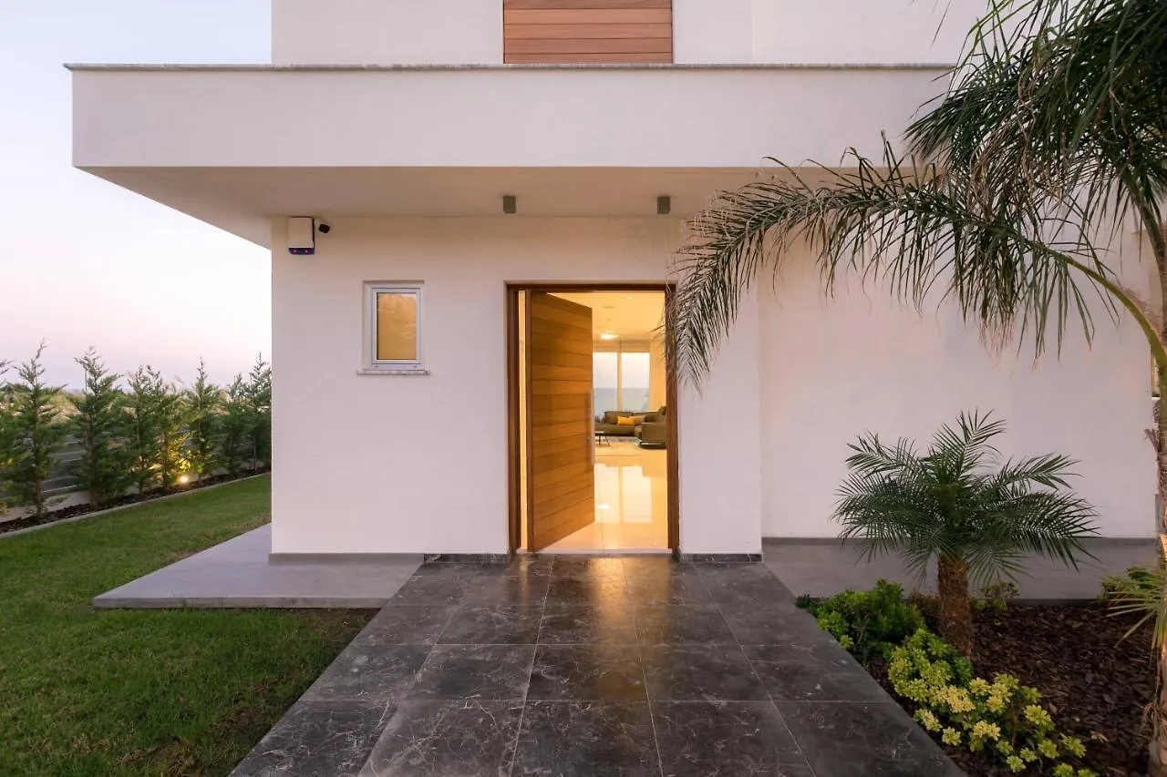 Sea Pearl Beachfront Villas - Breeze Ayia Napa