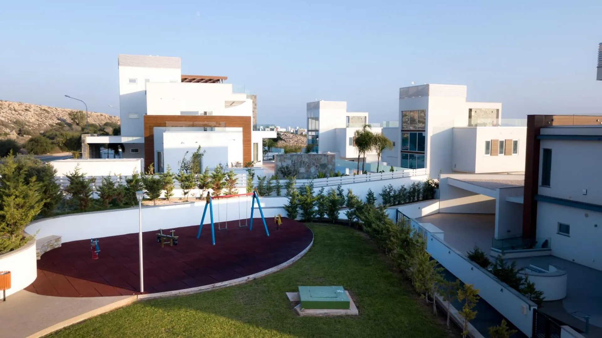 Sea Pearl Beachfront Villas - Breeze Ayia Napa
