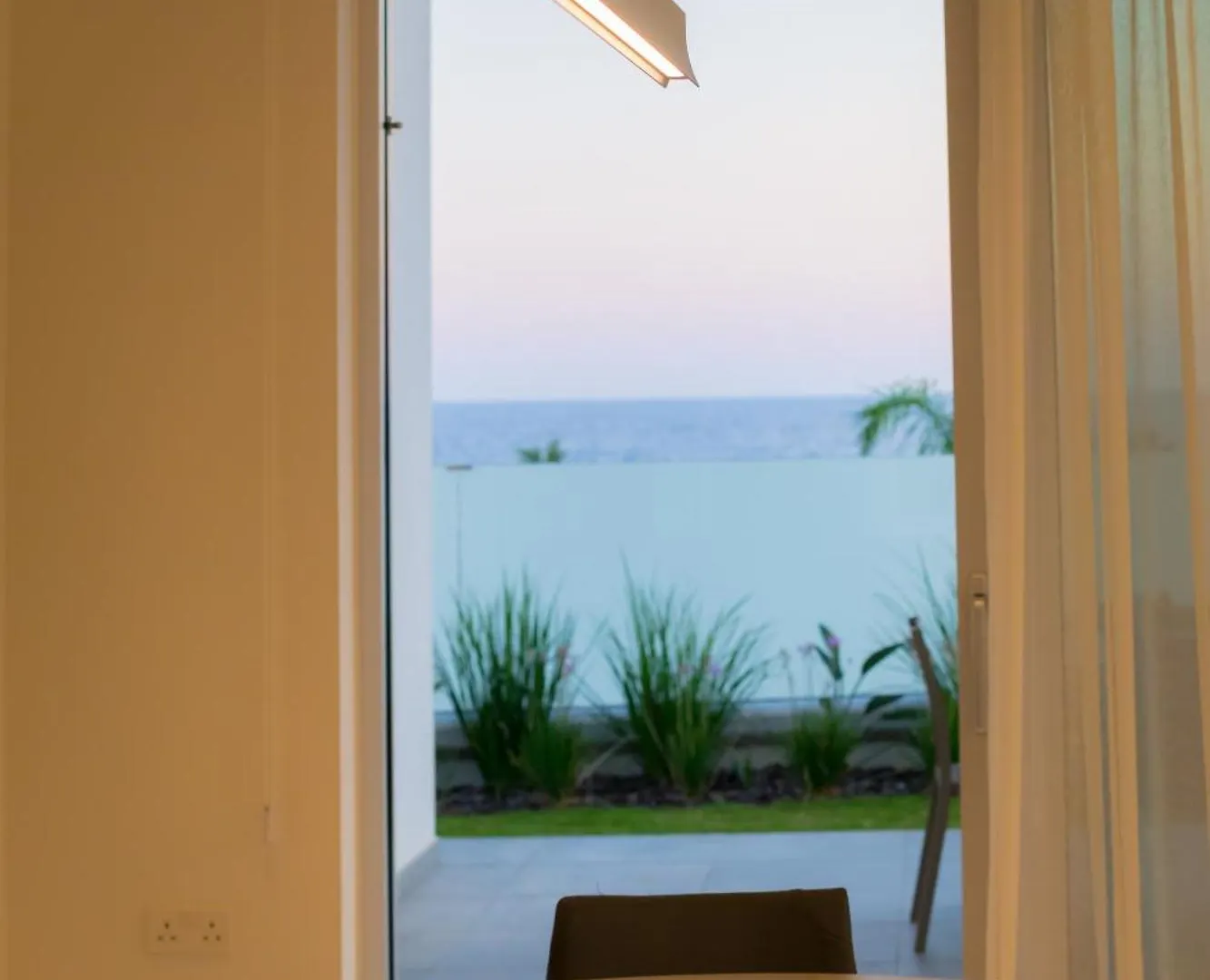 Sea Pearl Beachfront Villas - Breeze Ayia Napa