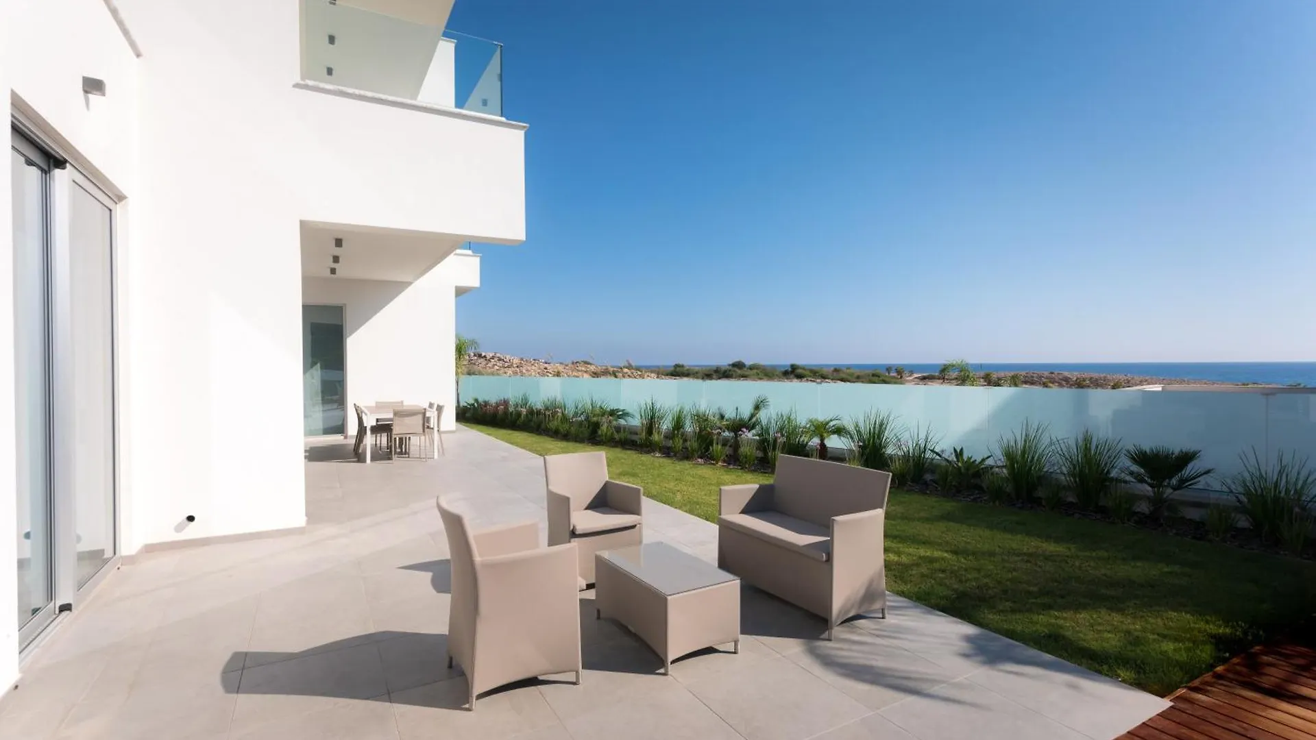 Sea Pearl Beachfront Villas - Breeze Ayia Napa Chipre